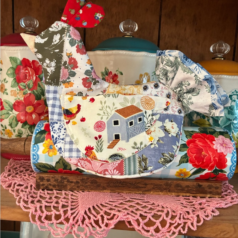 Patchwork Fabric Chicken oven mitt